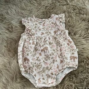 Elegant baby woodland bubble